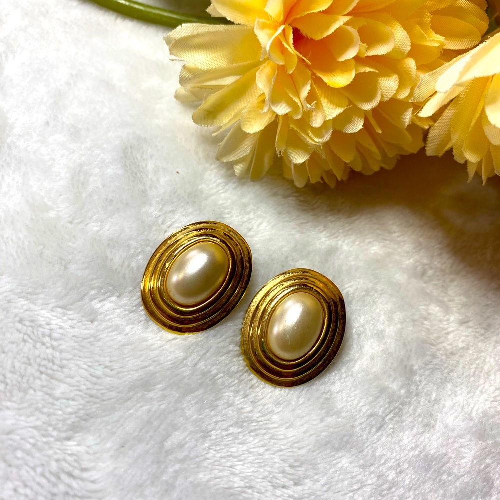 Vintage studs